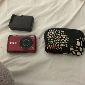Canon digital camera Power Shot A2200 camera case, and battery charger